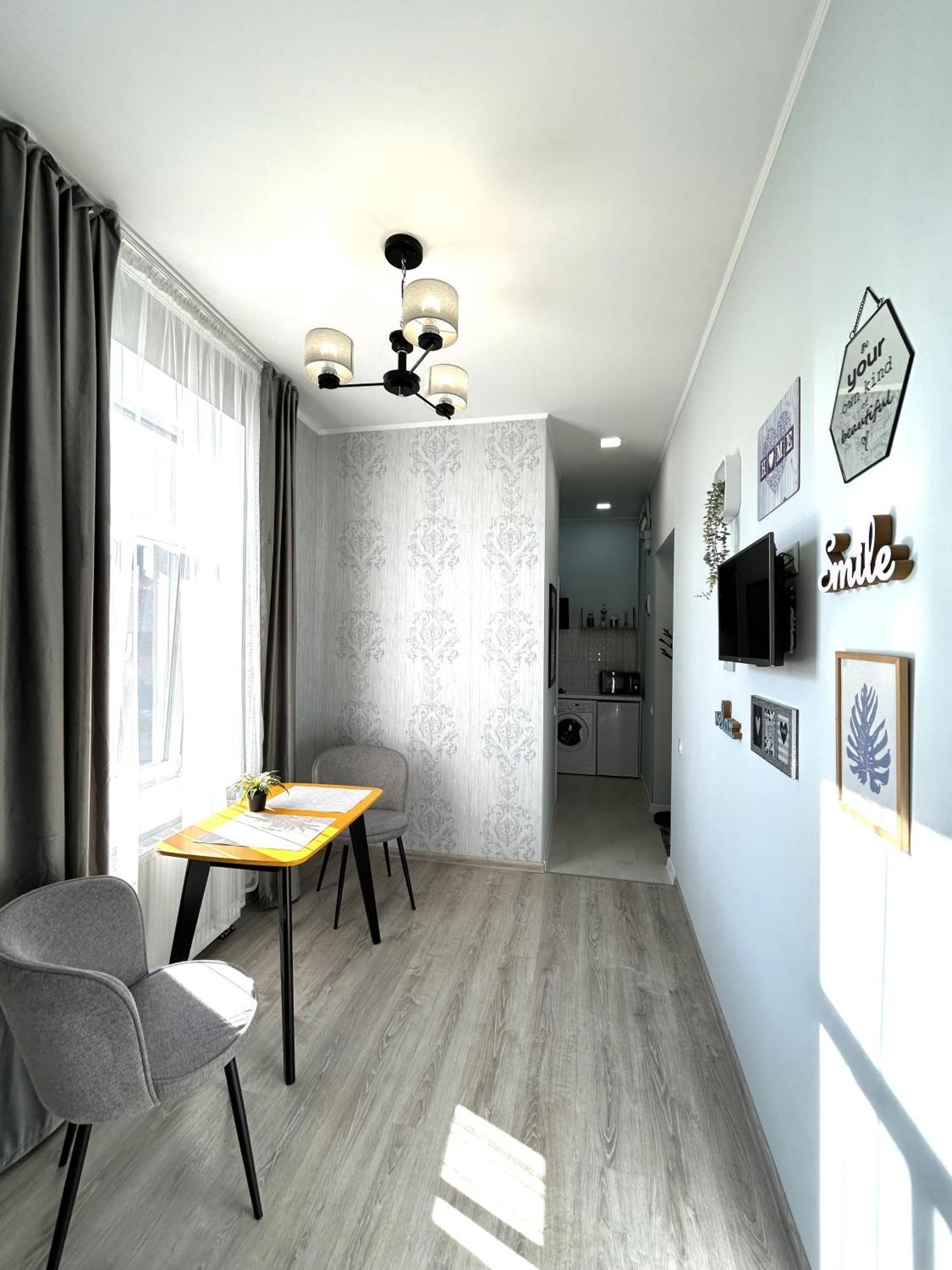 Romantic Apartment In The Сity Сenter Liov Exterior foto